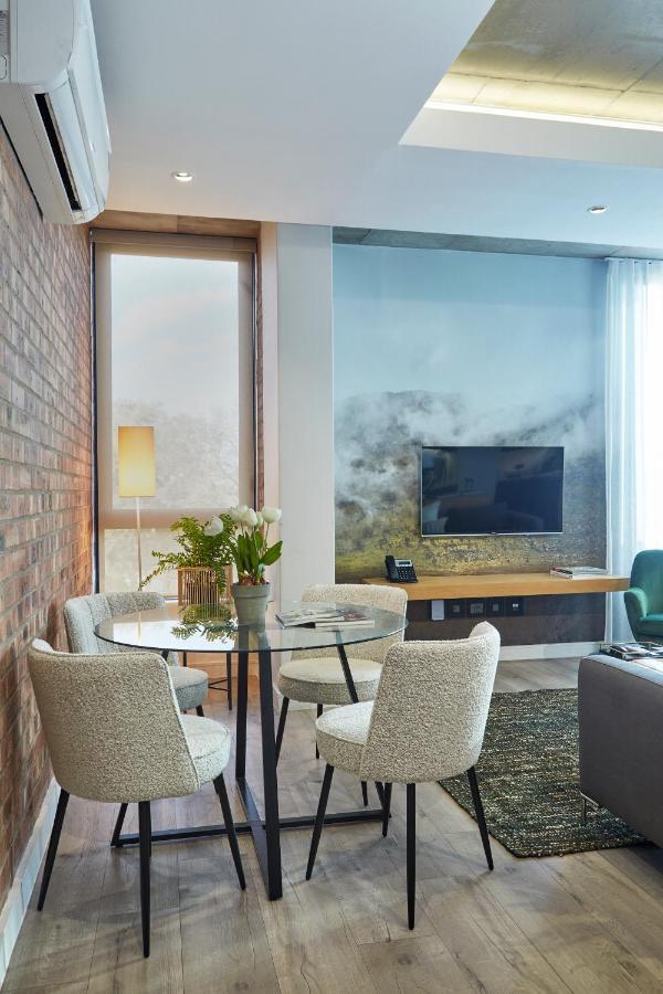 The Signature Luxury Apartment Fokváros Kültér fotó