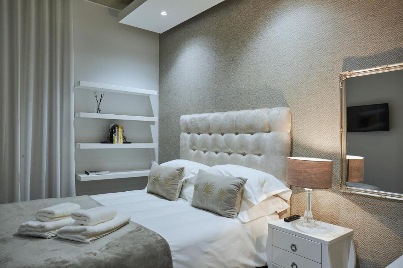 The Signature Luxury Apartment Fokváros Kültér fotó