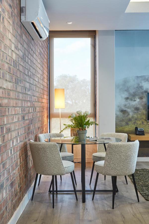 The Signature Luxury Apartment Fokváros Kültér fotó